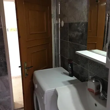 בית אירוח Orange Garden אנטליה